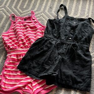 2 Girls rompers